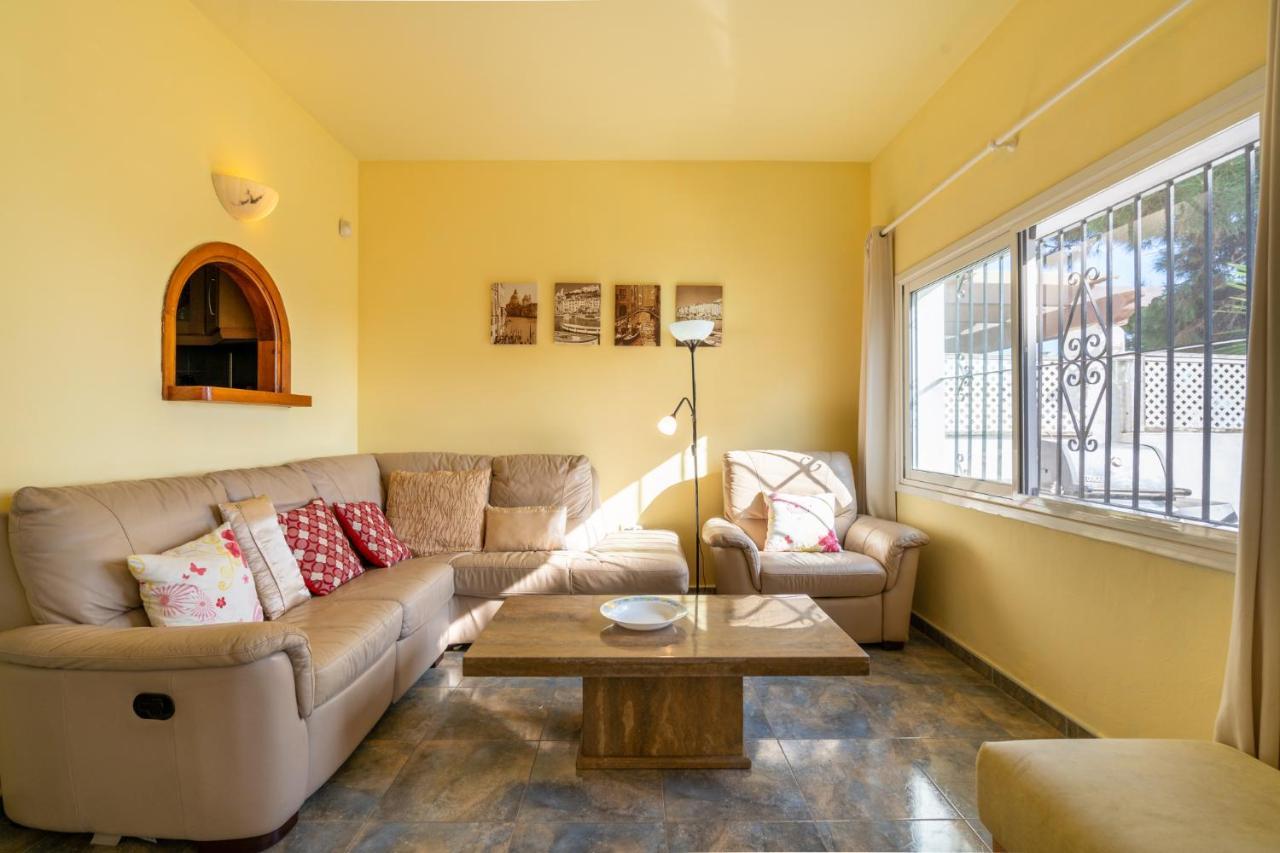 3 Bedroom House, 400M To The Beach, Near La Cala De Mijas Малага Экстерьер фото